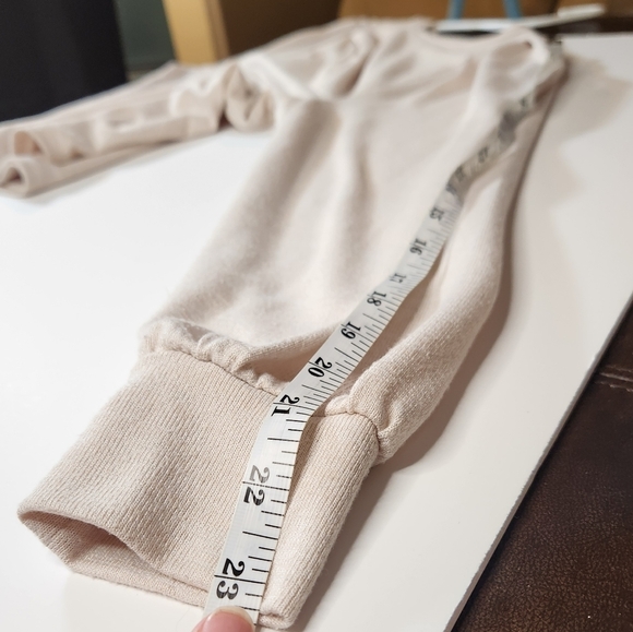 Banana Republic Factory Longsleeve Shirt Womens SZ XS White Pleating - Picture 9 of 11